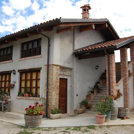 Agriturismo 'D Raine Montelupo Albese Εξωτερικό φωτογραφία