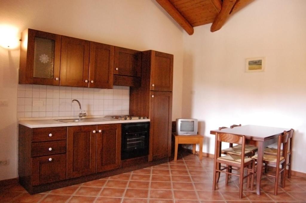 Agriturismo 'D Raine Montelupo Albese Δωμάτιο φωτογραφία